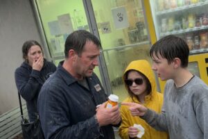 Daughter False Blindness Exposed After One Boy Speaks Up